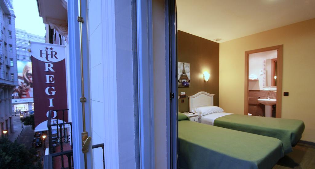 Hostal Regio Madrid Room photo