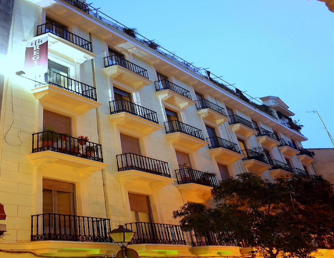 Hostal Regio Madrid Exterior photo